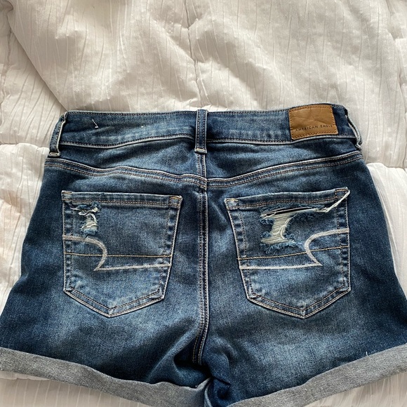Denim shorts from American Eagle size 4 - Picture 3 of 3
